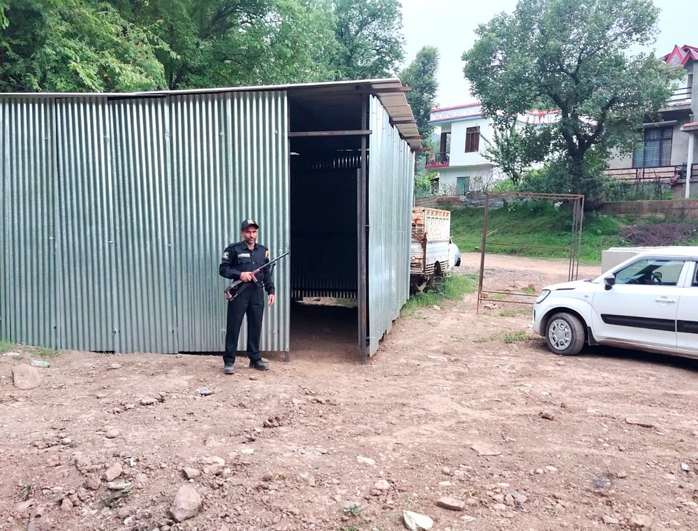 AQ Security personnel